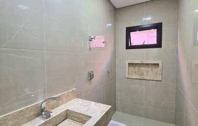 Imagem 16: Belíssima casa no Portal do Sol Green -4 suítes plenas -Valor R$ 2.050.000,00