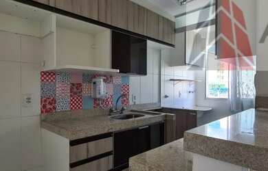 Imagem: O apartamento possui 2 Dormitórios, 1 Banheiro, 1 Vaga na garagem