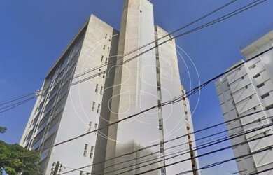 Imagem: O depósito possui 3 Vagas na garagem, 114m² de Área e está