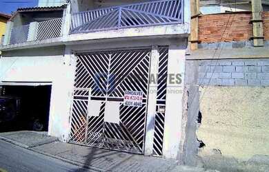 Imagem: A casa possui 3 Dormitórios, 3 Banheiros, 2 Vagas na garagem