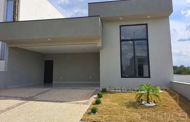 Imagem: A casa em condomínio possui 3 Dormitórios, 3 Banheiros, 3