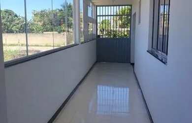 Imagem: A casa possui 3 Dormitórios, 2 Banheiros, 3 Vagas na garagem