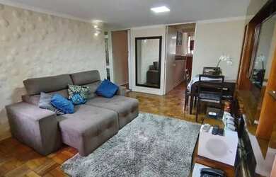 Imagem: O apartamento possui 3 Dormitórios, 1 Banheiro, 1 Vaga na garagem