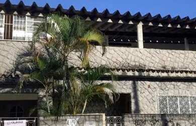 Imagem: A casa possui 2 Dormitórios, 1 Banheiro, 1 Vaga na garagem