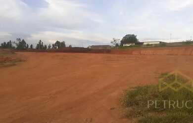 Imagem: O terreno possui 5.255m² de Área e está localizado em Chácaras