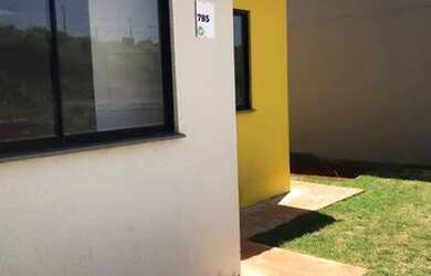 Imagem: A casa possui 2 Dormitórios, 1 Banheiro, 1 Vaga na garagem