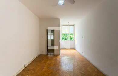 Imagem: O apartamento para alugar possui 2 Dormitórios, 1 Banheiro