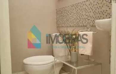 Imagem 7: SÃO 230 METROS DISTRIBUÍDOS EM SALÃO , 4 QUARTOS, 2 SUÍTES E UM VAGA...