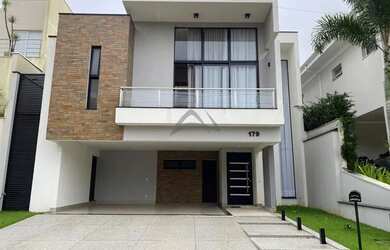 Imagem: A casa em condomínio possui 3 Dormitórios, 4 Banheiros, 4