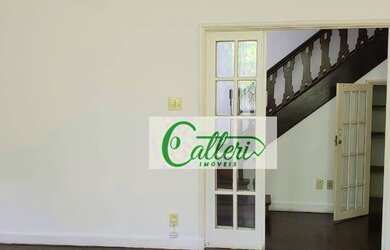 Imagem: A casa em condomínio possui 4 Dormitórios, 3 Banheiros, 2