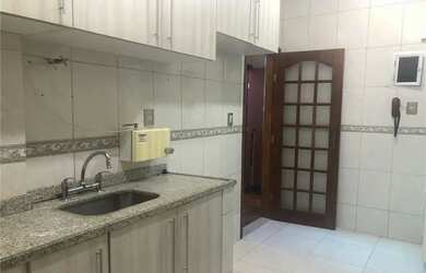 Imagem 6: Imovel Excelente localização, amplo, arejado. 03 quartos 01 suíte ,...