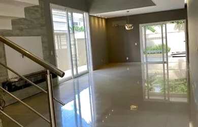 Imagem: A casa em condomínio possui 3 Dormitórios, 5 Banheiros, 4