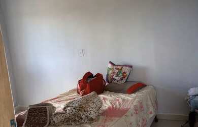 Imagem: A casa possui 1 Dormitório, 1 Banheiro, 2 Vagas na garagem