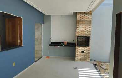 Imagem: A casa possui 2 Dormitórios, 1 Banheiro, 1 Vaga na garagem