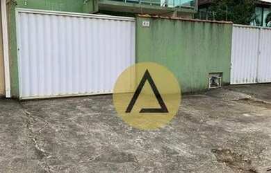 Imagem: A casa possui 2 Dormitórios, 1 Banheiro, 1 Vaga na garagem