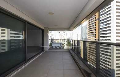 Imagem 2: Novo com espaçosa varanda gourmet integrada no Campo Belo