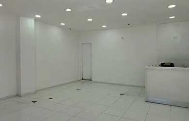 Imagem: O depósito possui 56m² de Área e está localizado em Centro