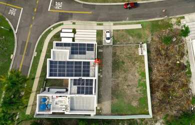 Imagem 3: Casa Duplex Esquina Mobiliada, Energia Solar, Gerador 3 suítes sendo 1 master + 1 Escritór