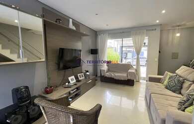 Imagem 2: Casa em Hípica. Churrasqueira, Lareira, 1 Vaga na garageme2 Dormitórios