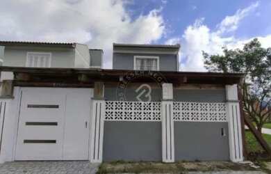 Imagem: A casa possui 3 Dormitórios, 2 Banheiros, 80m² de Área e