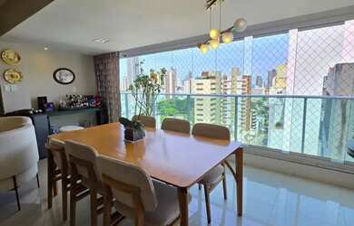 Imagem: O apartamento possui 3 Dormitórios, 5 Banheiros, 4 Vagas na