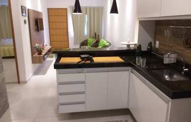 Imagem: O apartamento possui 2 Dormitórios, 1 Banheiro, 1 Vaga na garagem