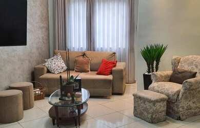 Imagem: O apartamento possui 2 Dormitórios, 2 Banheiros, 2 Vagas na