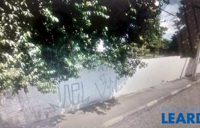 Imagem: O terreno possui 1.240m² de Área e está localizado em Vila