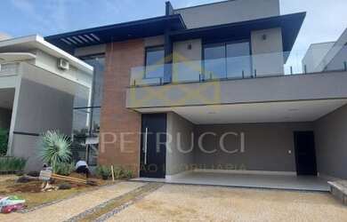 Imagem: A casa em condomínio possui 3 Dormitórios, 5 Banheiros, 4