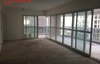 Imagem: O apartamento possui 3 Dormitórios, 5 Banheiros, 4 Vagas na