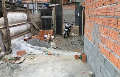 Imagem 3: TERRENO AREA LIVRE. 1 Banheiroe1 Dormitório