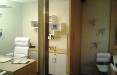 Imagem: O depósito possui 1 Vaga na garagem, 31m² de Área e está