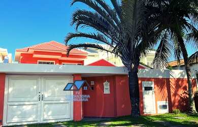 Imagem: A casa em condomínio possui 5 Dormitórios, 5 Banheiros, 3