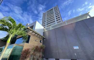 Imagem: O apartamento possui 3 Dormitórios, 3 Banheiros, 2 Vagas na