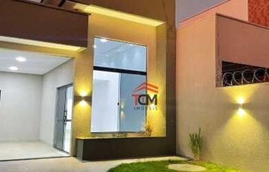 Imagem: A casa possui 3 Dormitórios, 2 Banheiros, 2 Vagas na garagem