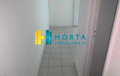 Imagem: A kitnet possui 1 Dormitório, 1 Banheiro, 27m² de Área e