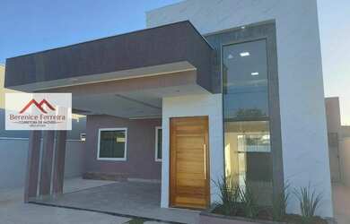 Imagem: A casa possui 3 Dormitórios, 2 Banheiros, 3 Vagas na garagem