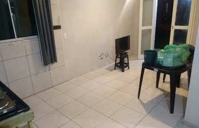 Imagem: A casa para alugar possui 3 Dormitórios, 1 Banheiro, 3 Vagas