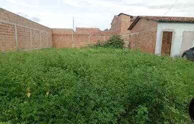 Imagem: O terreno possui 30m² de Área e está localizado em São José