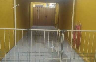 Imagem: A casa possui 3 Dormitórios, 2 Banheiros, 3 Vagas na garagem