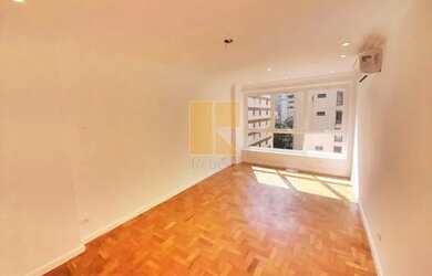 Imagem: O depósito possui 1 Vaga na garagem, 20m² de Área e está