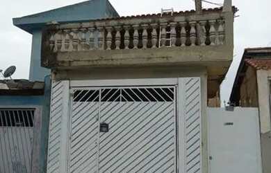 Imagem: A casa possui 2 Dormitórios, 1 Banheiro, 1 Vaga na garagem