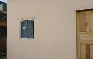 Imagem 1: Vende-se casa no tapana. Varanda, 1 Banheiroe2 Dormitórios