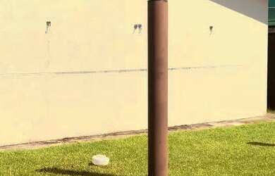 Imagem: A casa em condomínio possui 3 Dormitórios, 2 Banheiros, 2