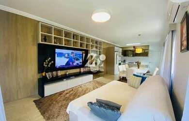 Imagem: A casa possui 3 Dormitórios, 3 Banheiros, 2 Vagas na garagem