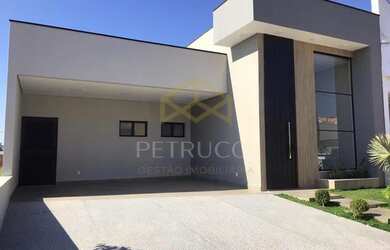 Imagem: A casa em condomínio possui 3 Dormitórios, 3 Banheiros, 4