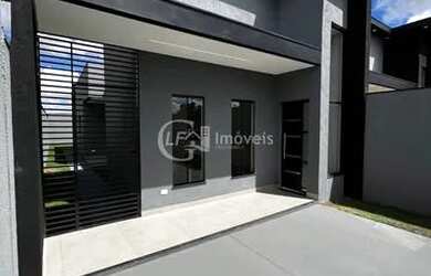 Imagem: A casa possui 2 Dormitórios, 1 Banheiro, 2 Vagas na garagem