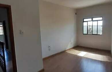 Imagem: O apartamento possui 3 Dormitórios, 2 Banheiros e 80m² de