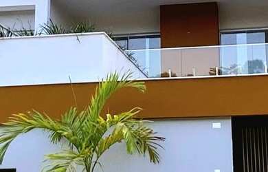 Imagem: A casa possui 5 Dormitórios, 5 Banheiros, 2 Vagas na garagem