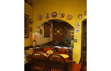 Imagem: A casa à venda possui 3 Dormitórios, 5 Banheiros, 5 Vagas